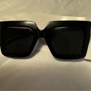 H&M Black Trendy Sunglasses